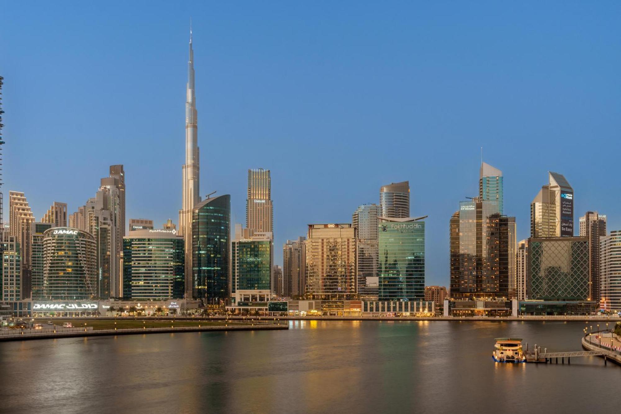 In Business Bay With Stunning Views Of Burj Khalifa & Canal * Dubai